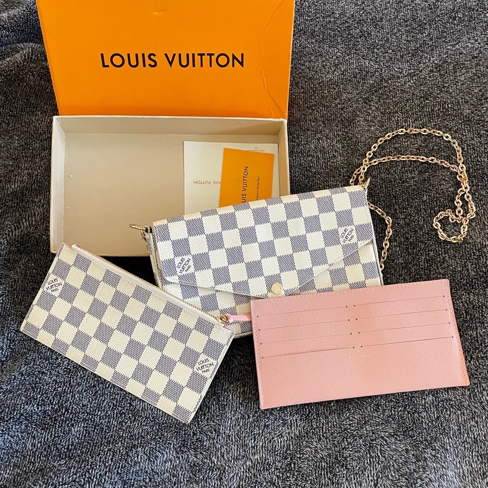Felicia Pochette Louis Vuitton Purse NEW!